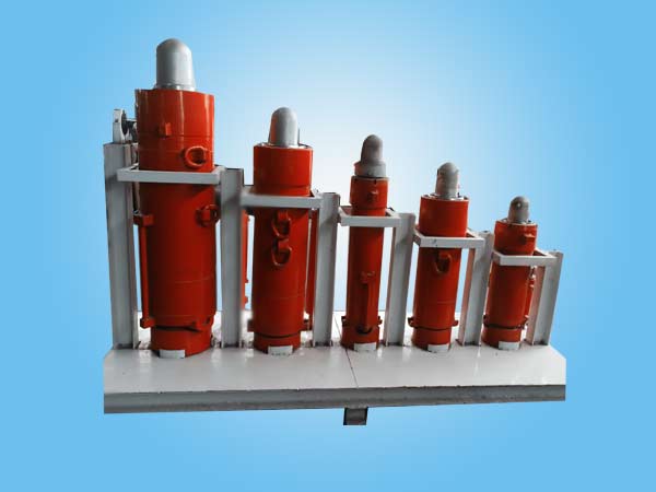 立柱千斤顶的使用及保养