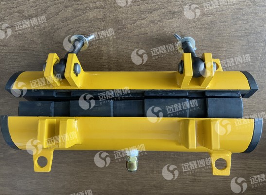 矿用钢丝绳养护装置