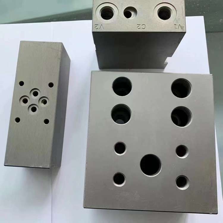 橡胶模具喷砂电镀