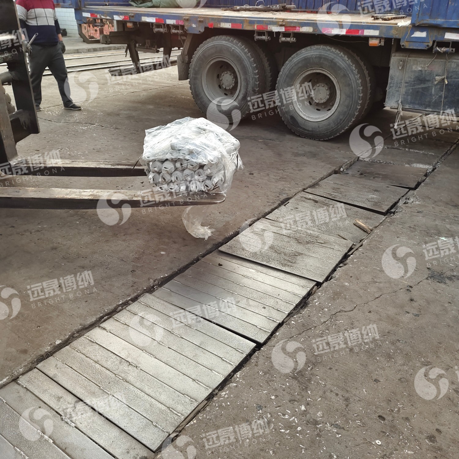 井下综采支护插板千斤顶