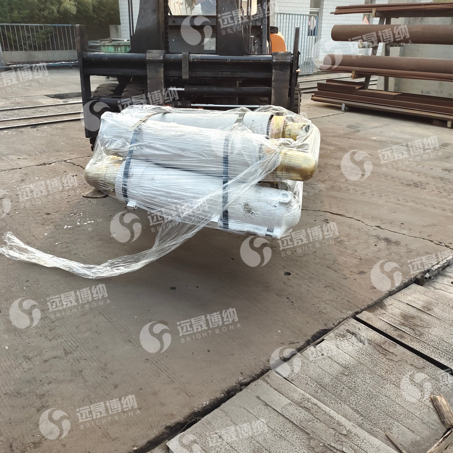 制造伸缩梁千斤顶