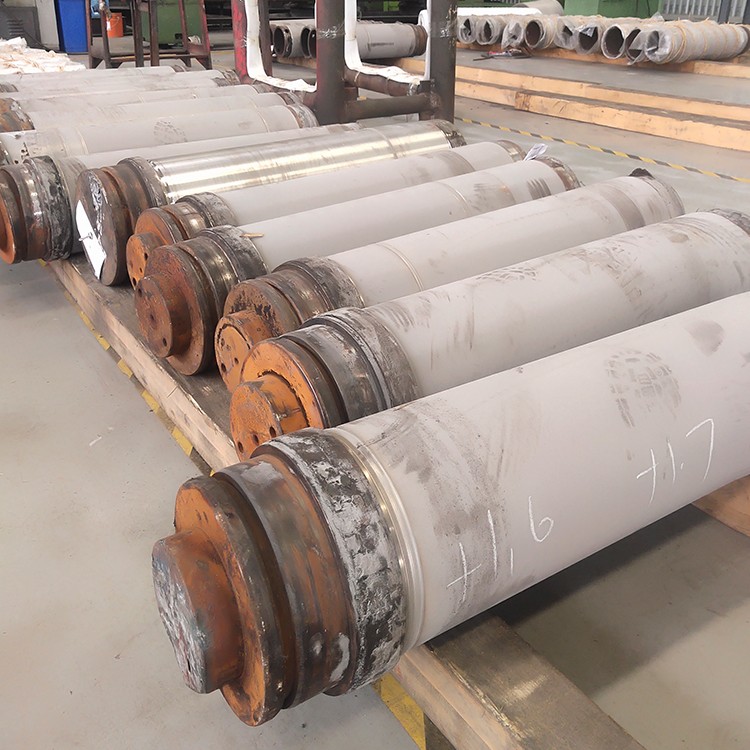 高速激光熔覆油缸工件维修