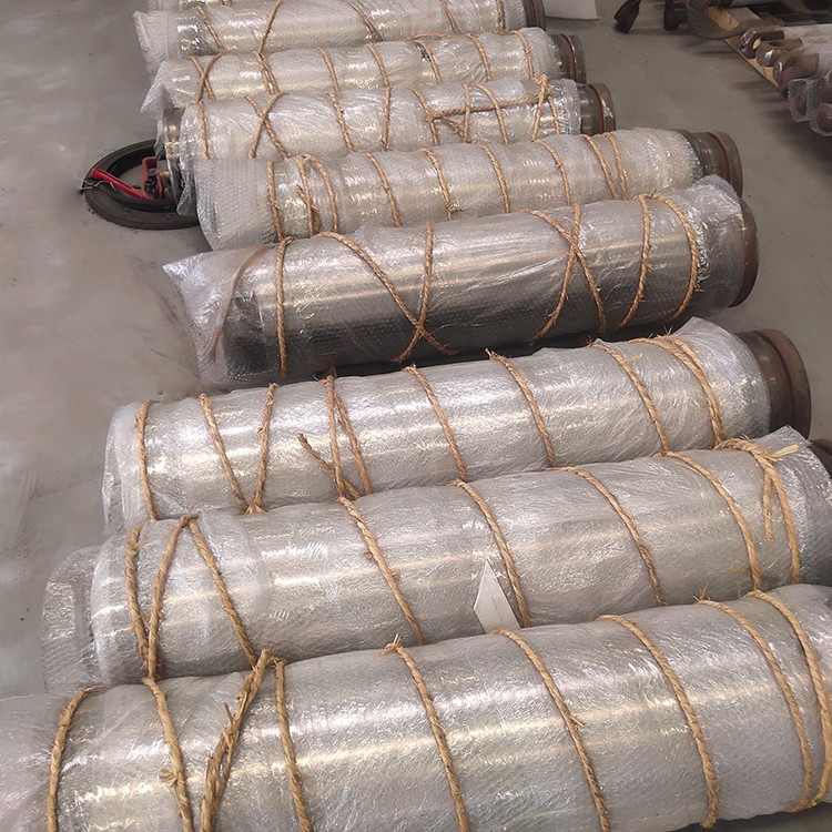 高速激光熔覆油缸工件维修