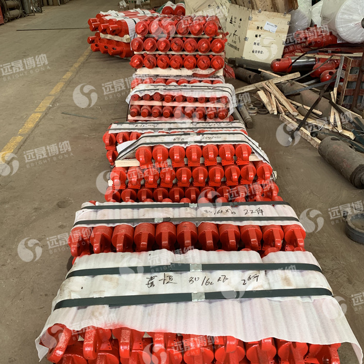 液压支架拉后溜千斤顶维修