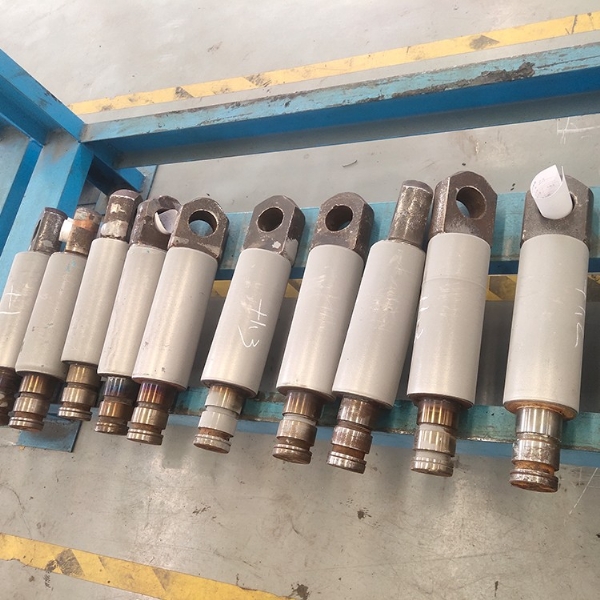 高速激光熔覆维修 缸筒内孔熔覆加工 耐磨损 绿色环保