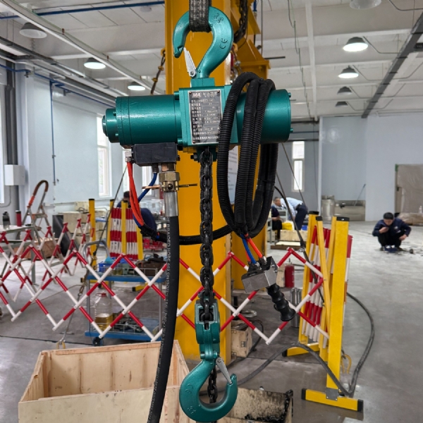 固定式1吨移动作业气动葫芦 体积小巧风动葫芦 HQ1井下巷道专用